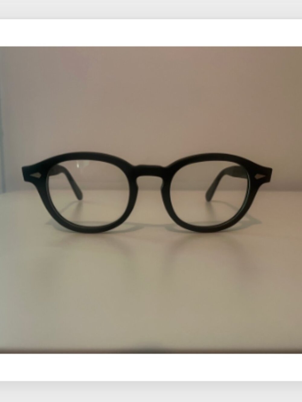 MOSCOT Eyeglasses – Black Round Frames - clear frames (non prescription)
